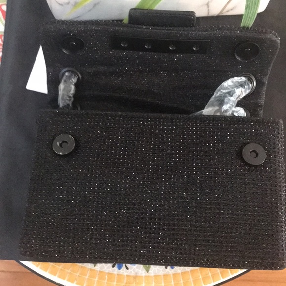 - Kurt Geiger London Brixton Shoulder Bag Kurt Geiger London - Picture 7 of 16